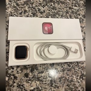 Apple Watch Series 6 in pink 40mm